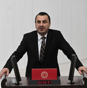 CHP039li-Bekir-Basevirgen-Emekli-maasi-buhar-oldu.jpg