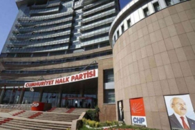 CHPde-Imamoglu-ve-Ozelin-son-aciklamalari-‘geri-adim-olarak-yorumlandi.jpg