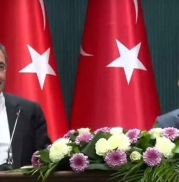 Cumhurbaskani-Yardimciligi039nda-devir-teslim-Cevdet-Yilmaz-gorevi-Fuat-Oktay039dan-devraldi.jpg