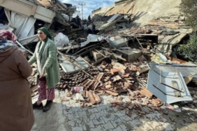Depremzede-hala-magdur-039Yasananlar-bizi-deprem-kadar-yikti039.jpg