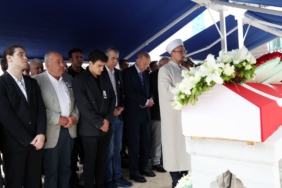 Erdogan-Mehmet-Barlasin-cenaze-torenine-katildi.jpg