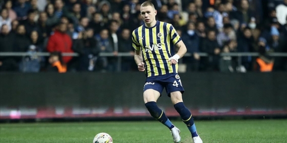 Fenerbahçe'nin vazgeçilmezi Szalai