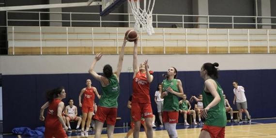Genç basketbolcular, Avrupa arenasında başarı için parkeye çıkacak