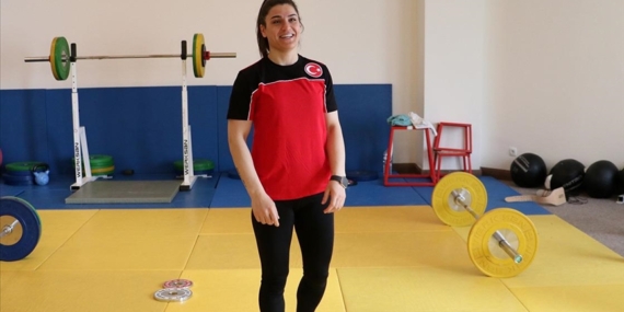 Görme engelli milli judocu Zeynep Çelik, olimpiyat altınına odaklandı
