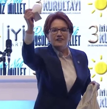 IYI-Parti039de-tarihi-kurultay-Aksener-039En-buyuk-pismanligim039.jpeg