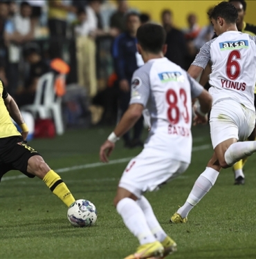 Istanbulspor-HangiKredi-Umraniyespor039u-maglup-etti.jpg