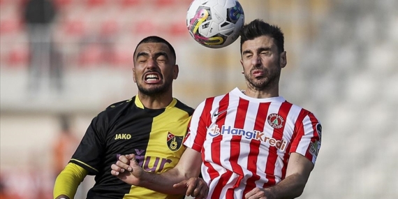 İstanbulspor, Süper Lig'de kalmak için sahaya çıkıyor