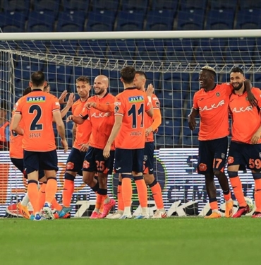 Medipol-Basaksehir-Trabzonspor039u-3-1-maglup-etti.jpg