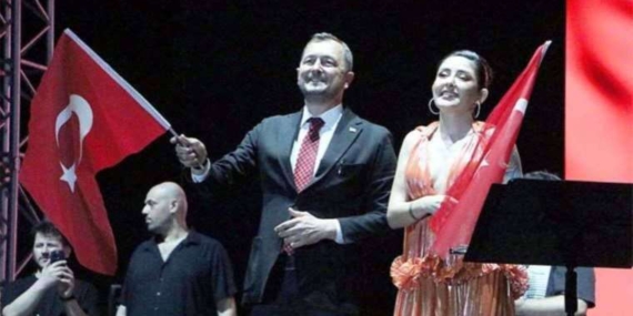 Melek Mosso konseriyle gündeme gelmişti: AKP'li Süleymanpaşa Belediye Başkanı Cüneyt Yüksel görevden alındı
