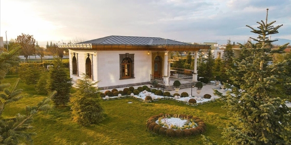 Mimar Sinan'dan esinlenilerek inşa edilen "taş bina" depreme dayanıklılık testini geçti