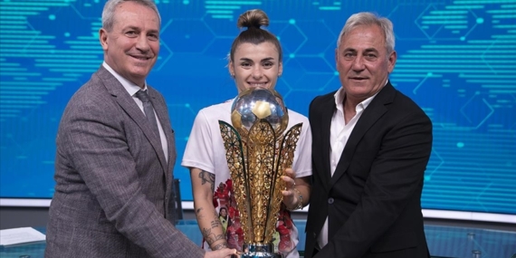 Şampiyon ABB FOMGET Kadın Futbol Takımı'nda yeni hedef Avrupa'da başarı