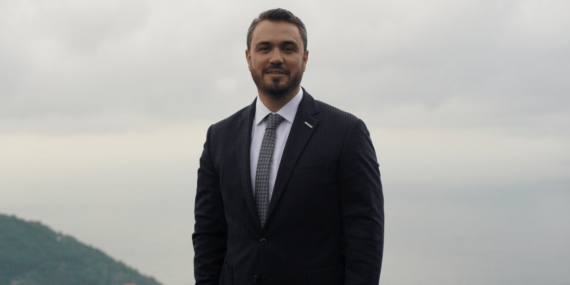 Servet Altaş Kimdir?