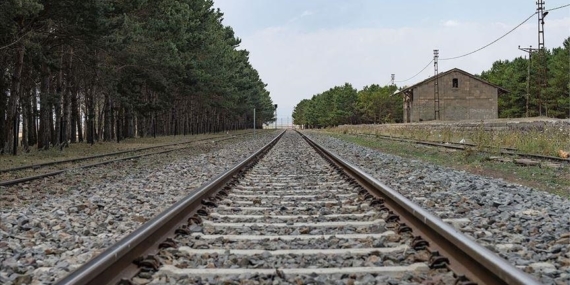 TCDD, tren yollarında otla mücadele için ilaçlama yapılacağı uyarısında bulundu