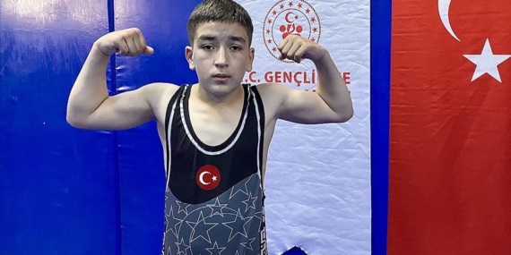 Taha Akgül'ü örnek alan depremzede güreşçi, Türkiye birinciliği hedefliyor