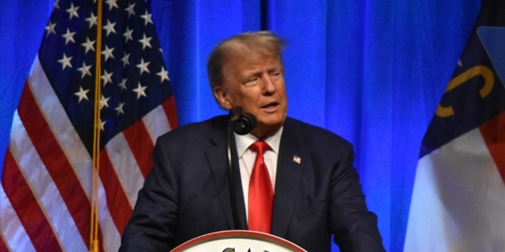 Trump, yeniden seçilmesi halinde "Biden'ın suçlarının" peşini bırakmayacağını söyledi
