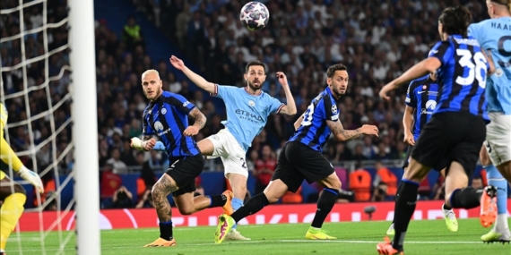 UEFA Şampiyonlar Ligi'nde kupa sahibini arıyor