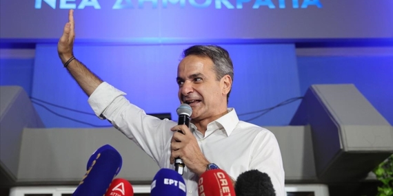 Yunanistan'da seçim, Miçotakis'in zaferi ve aşırı sağın yükselişiyle sonuçlandı