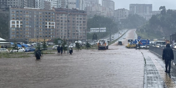 Zonguldak, Bolu ve Bartın'da sağanak etkili oldu