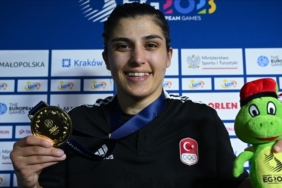 1688241147_Milli-boksor-Busenaz-Surmeneli039den-3-Avrupa-Oyunlari039nda-altin-madalya.jpg