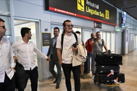 1688492548_Caglar-Soyuncu-Atletico-Madrid039e-imza-atmak-icin-Madrid039de.jpg