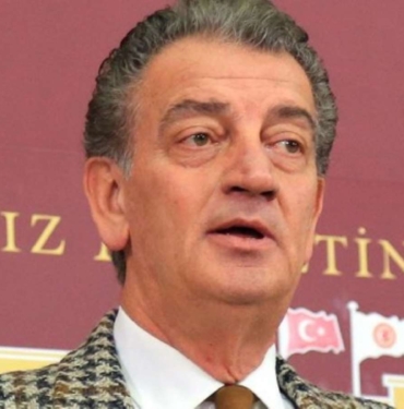 ADD-Baskani-Husnu-Bozkurt-Dunya-Cumhuriyetin-ilanini-tanimazdi.jpg