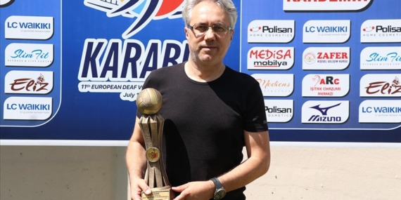Avrupa Şampiyonası'na damgasını vuran işitme engelli voleybolcular, dünya arenasına yöneldi