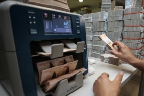 Bankacilik-sektorunun-mevduati-artti.jpg