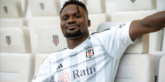 Beşiktaş'ın yeni transferi Amartey:  Oynamak için sabırsızlanıyorum