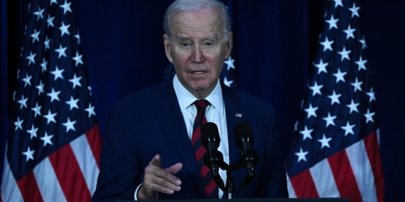Biden, ABD'de silahlı şiddetin önlenmesi için milletvekillerine reform çağrısını yineledi