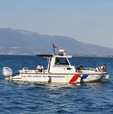 Bursa039da-serinlemek-icin-gole-giren-genc-boguldu.jpg