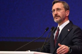 CHP-milletvekilleri-Iletisim-Baskani-Fahrettin-Altuna-25-bin-lira-odeyecek.jpg