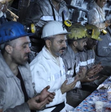 Calisma-ve-Sosyal-Guvenlik-Bakan-Yardimcisi-Aydin-maden-ocagina-indi.jpg