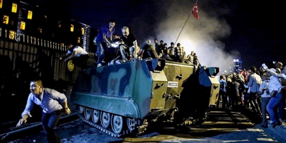 Cumhurbaşkanlığı Kabinesi üyelerinden 15 Temmuz mesajları