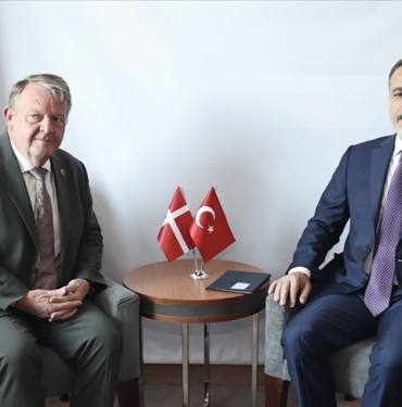 Disisleri-Bakani-Fidan-Danimarkali-mevkidasi-Rasmussen-ile-telefonda-gorustu.jpg