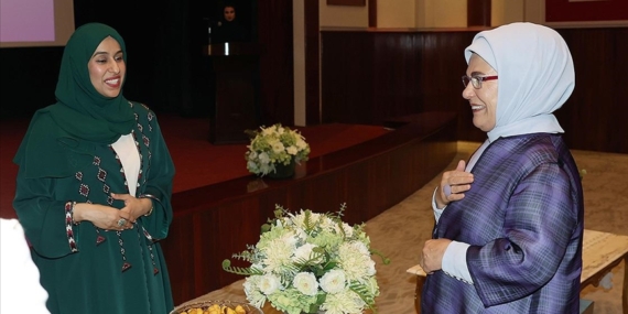 Emine Erdoğan, BAE'de Kadınlar Genel Birliğini ziyaret etti