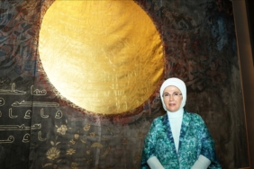 Emine-Erdogan-Katar039da-Islam-Eserleri-Muzesi039ni-ziyaret-etti.jpg