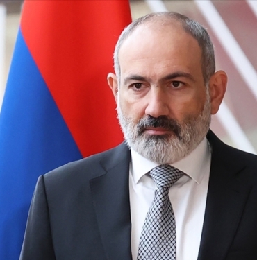 Ermenistan-Basbakani-Pasinyan-Ermenistan-uzun-sure-catisma-duzeni-icinde-yasayamaz.jpg
