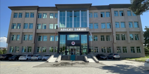 Erzincan'da yol kesme ve bombalı eyleme katılan teröriste müebbet ve 327 yıl hapis