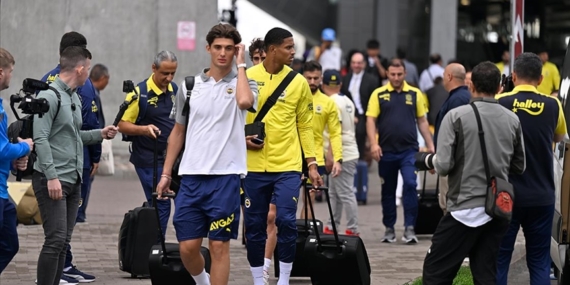 Fenerbahçe yeni sezon hazırlık turnuvası için Rusya'ya geldi