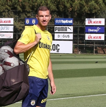 Fenerbahce039nin-kaptani-Dzeko-Fenerbahce-her-zaman-sampiyonluk-icin-oynar.jpg