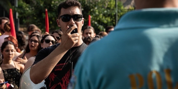 Fransa'da polis kurşunuyla ölen genç için Yunanistan'da eylem yapıldı
