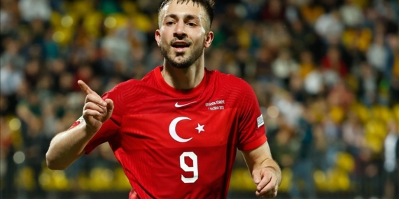 Galatasaray, Halil Dervişoğlu'nun transferi için görüşmelerin başladığını açıkladı
