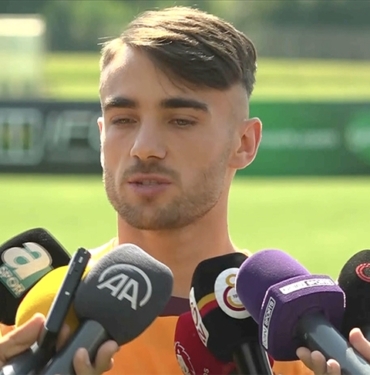 Galatasarayli-futbolcu-Yunus-Akgun-yeni-sezon-icin-iddiali.jpg