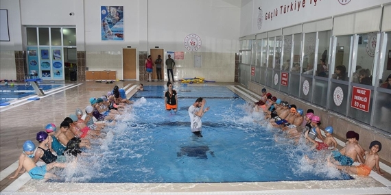 Hakkari'de 5 bin çocuğa yüzme eğitimi verilecek
