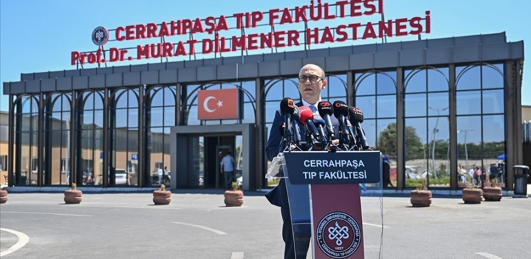 IU-Cerrahpasa-Rektoru-Aydin-1-etap-tamamlandiginda-hasta-hizmetleri-modern-imkanlara.jpg