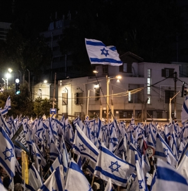 Israil039de-koalisyon-hukumetinin-ulkeyi-ikiyi-bolen-tartismali-quotyargi-reformuquot.jpg