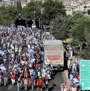Israil039de-yargi-duzenlemesi-karsiti-ve-destekcisi-gruplarin-protestolari-devam-ediyor.jpg