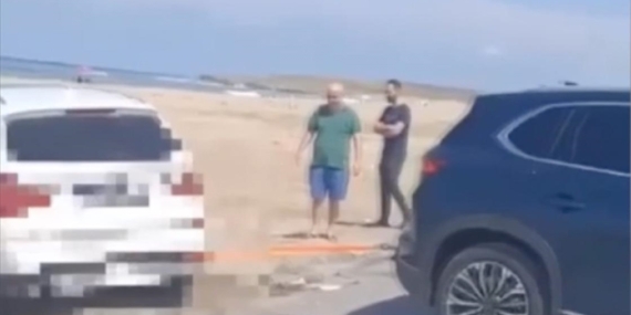 İstanbul'da kuma batan araç Togg tarafından çekildi
