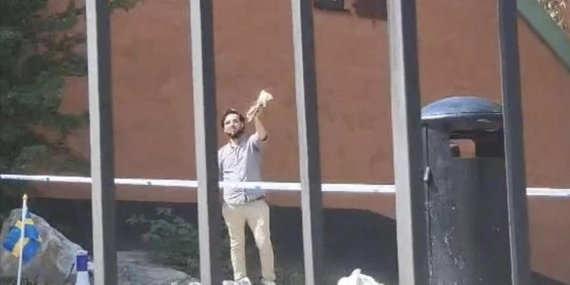 İsveç, Kur'an-ı Kerim yakma eylemlerini durdurmak için yasa değişikliğini tartışıyor