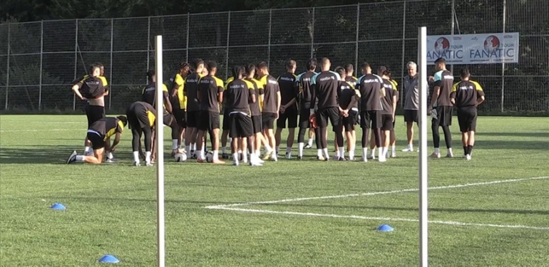 Manisa-FK-Super-Lig039e-cikmak-icin-var-gucuyle-mucadele-edecek.jpg